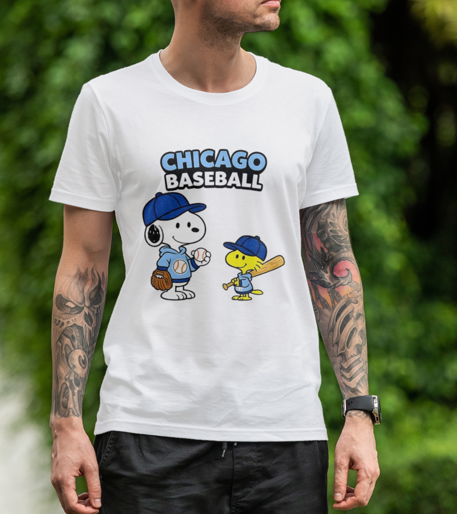 Chicago Cubs Baseball Snoopy Woodstock Peanuts Cartoon MLB T-Shirt
