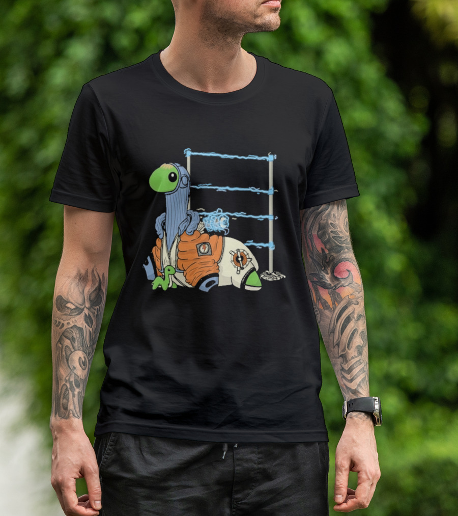 Wattson Nessie Apex Legends Character With Baby Nessie And Fences T-Shirt