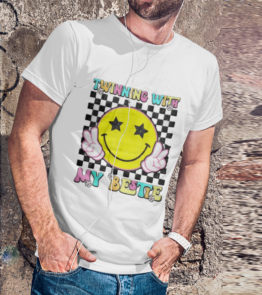Twinning With My Bestie Yellow Smiley Face Checkered Star Eyes Peace Signs T-Shirt