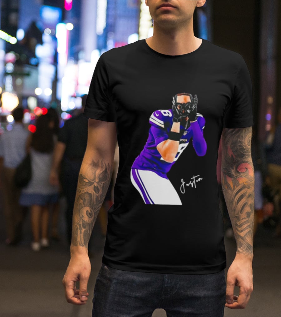 Justin Jefferson Signature Minnesota Vikings Football Player Pose T-Shirt