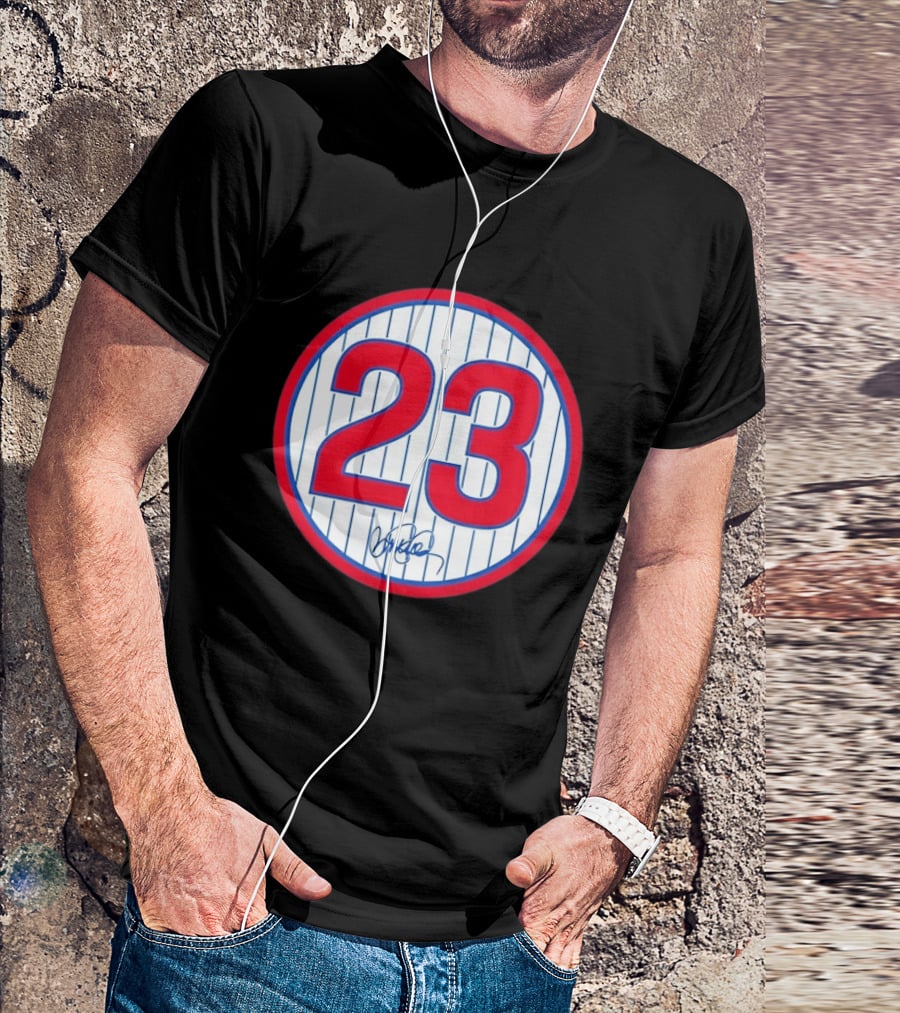 Chicago Cubs Ryne Sandberg Number 23 Signature Circle T-Shirt