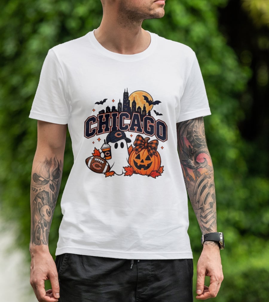 Chicago Bears Halloween Ghost Pumpkin Football Skyline Moon T-Shirt