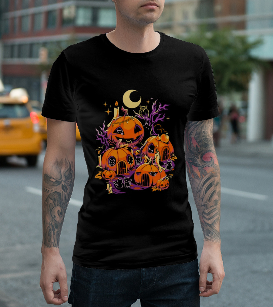 Pumpkin Halloween House Black Cat Crescent Moon Village T-Shirt