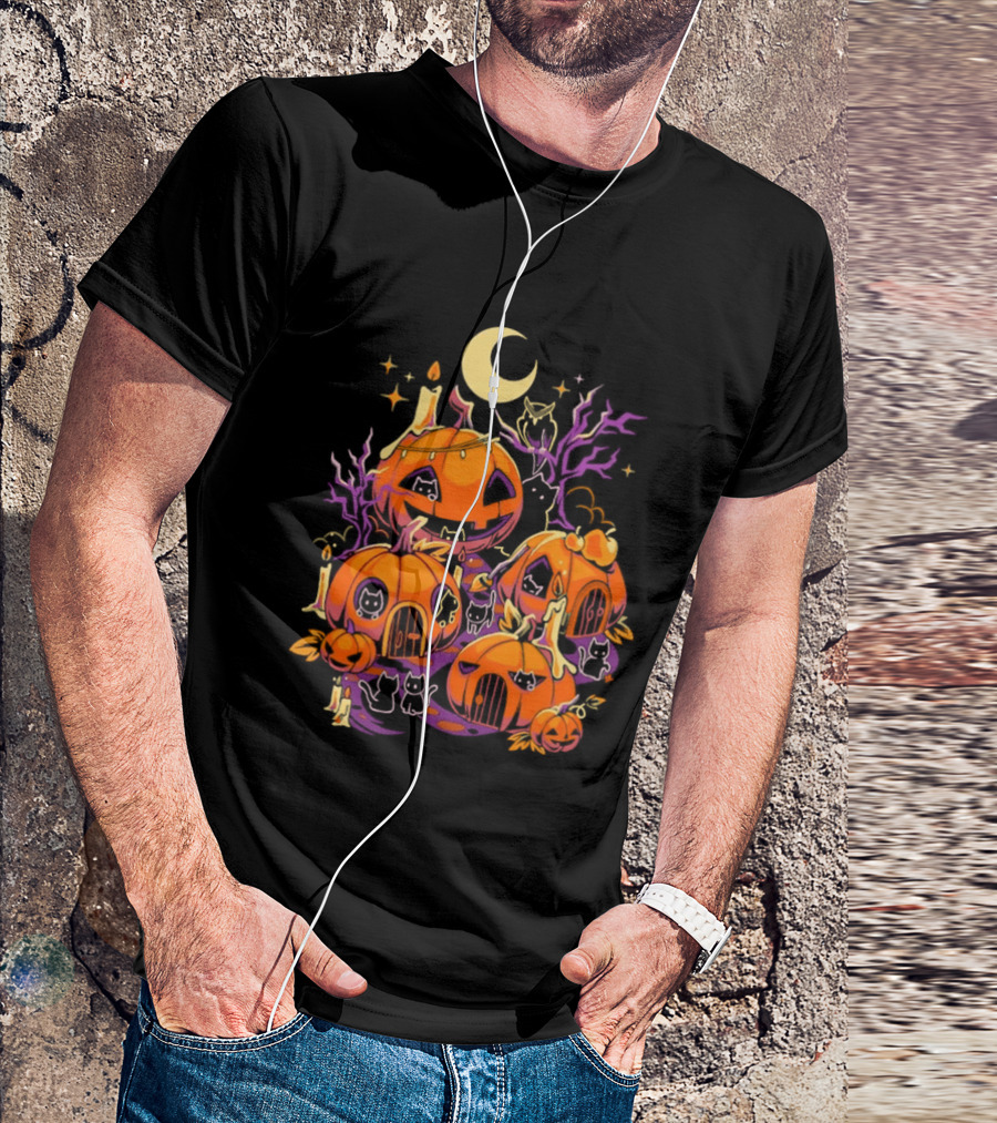 Pumpkin Halloween House Black Cat Crescent Moon Village T-Shirt