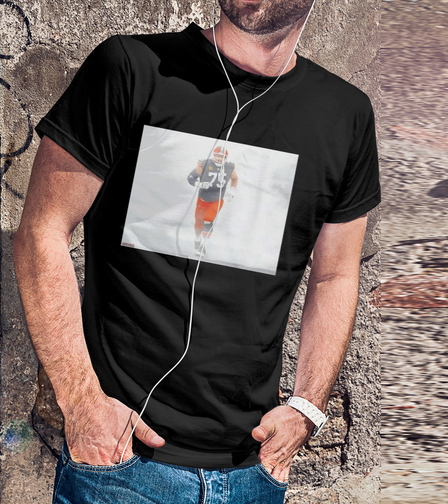 Joel Bitonio Cleveland Browns Number 75 Football Legends T-Shirt