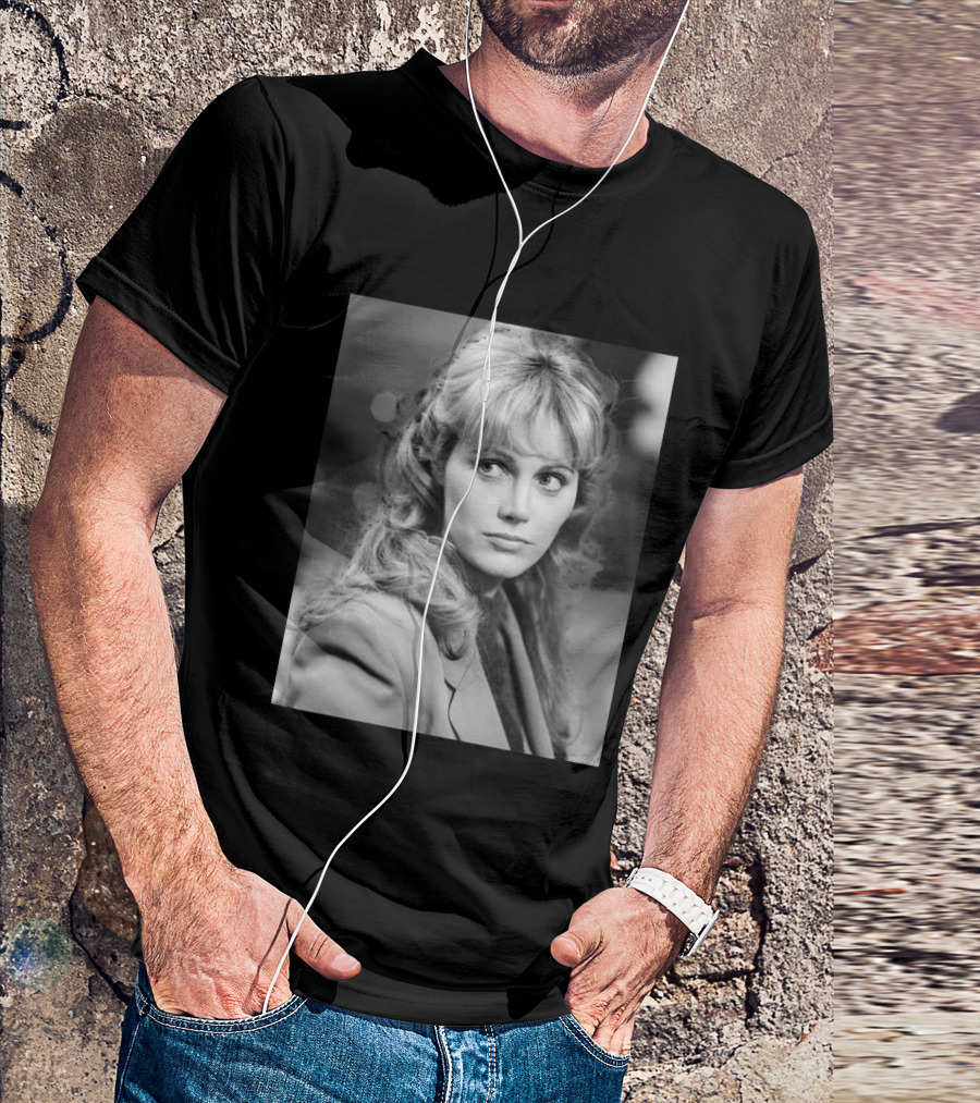 Rip Mary Louise Weller 1946 2026 Vintage Black And White T-Shirt
