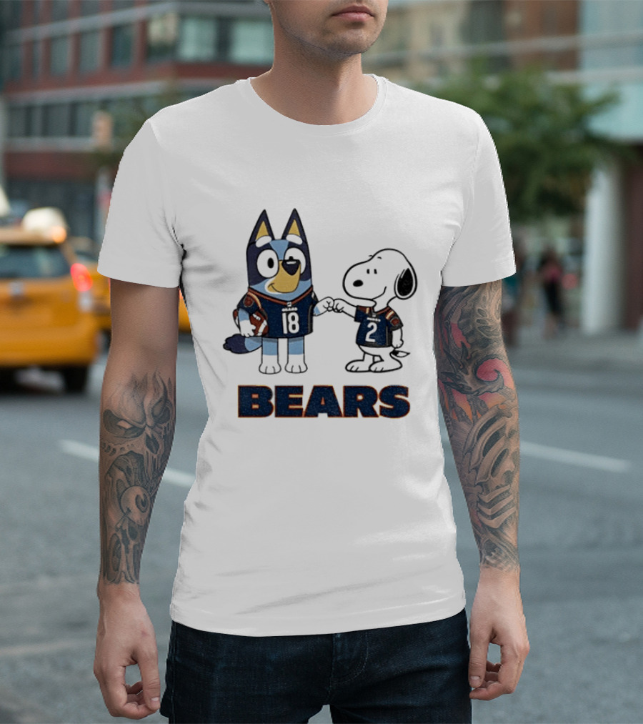 Bluey And Snoopy Chicago Bears Football Team Friends T-Shirt