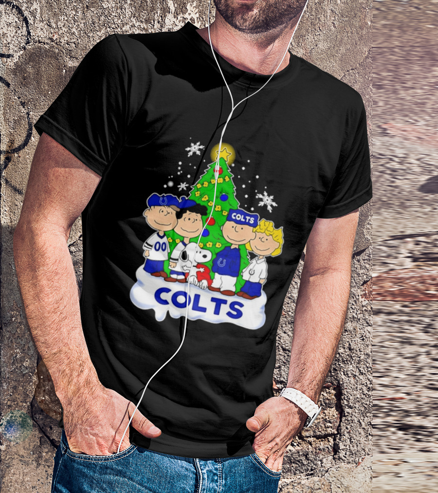 Peanuts Characters Indianapolis Colts Christmas Tree Snoopy Woodstock Snowflakes T-Shirt