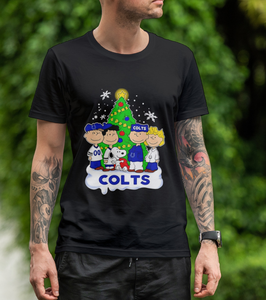 Peanuts Characters Indianapolis Colts Christmas Tree Snoopy Woodstock Snowflakes T-Shirt