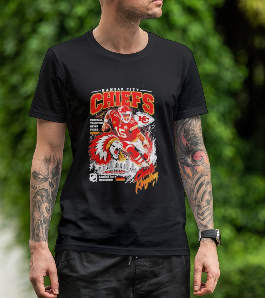 Kansas City Chiefs Football Tradition Never Fades Chiefs Kingdom Patrick Mahomes Skyline T-Shirt