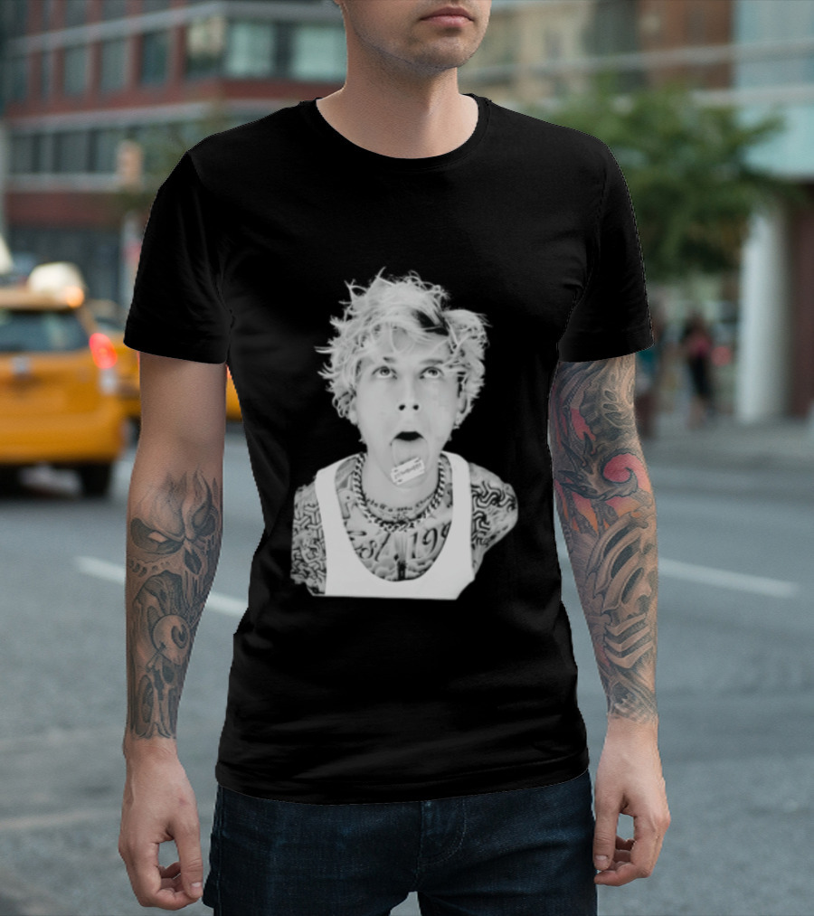 Machine Gun Kelly 1990 Blonde Hair Razor Tongue Tattoo Styling T-Shirt