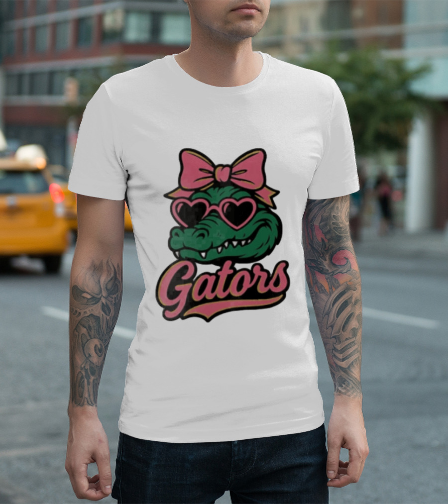 Florida Gators Green Alligator Pink Bow Heart Sunglasses T-Shirt