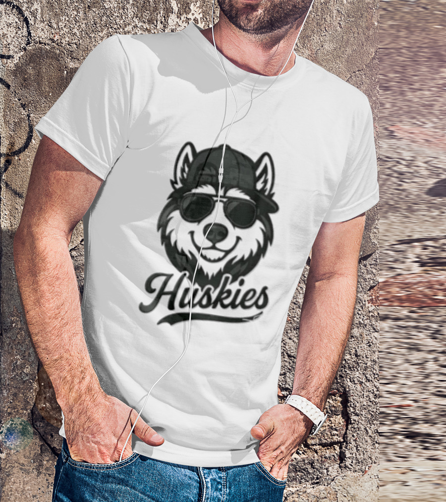 Huskies Husky Dog In Sunglasses And Cap T-Shirt