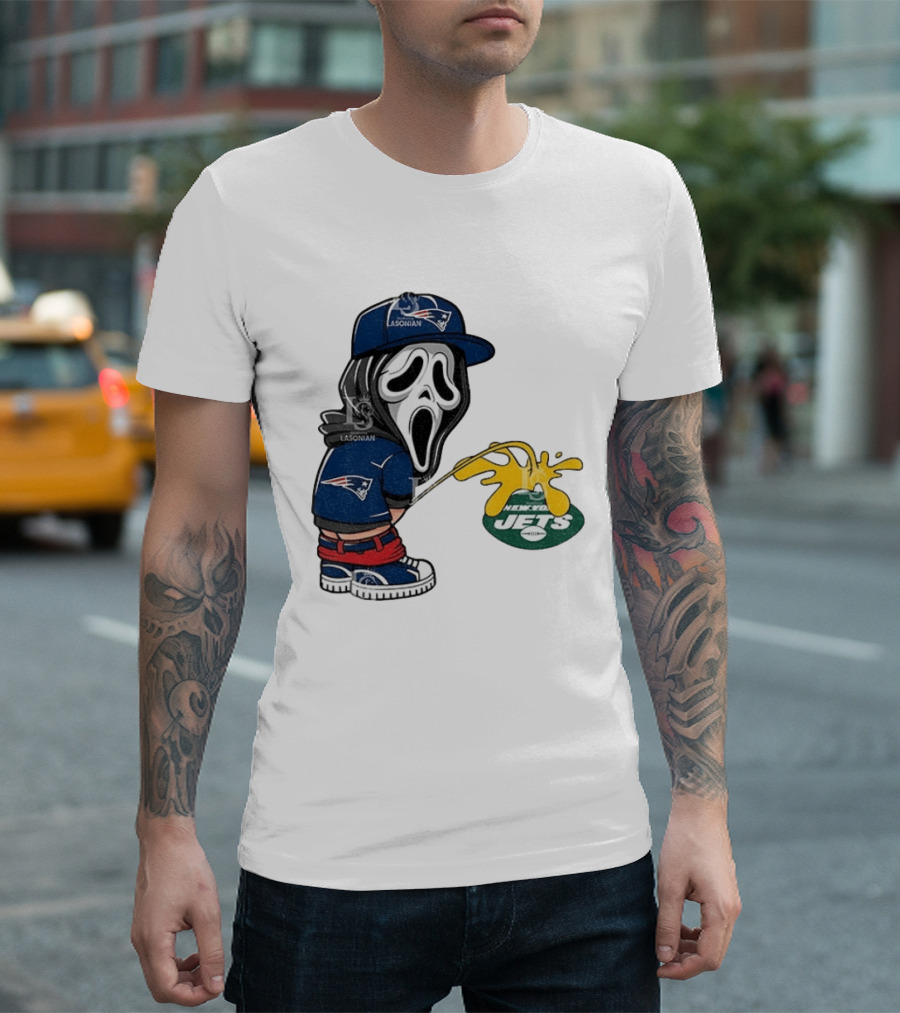 New England Patriots Ghostface Urinating On New York Jets T-Shirt