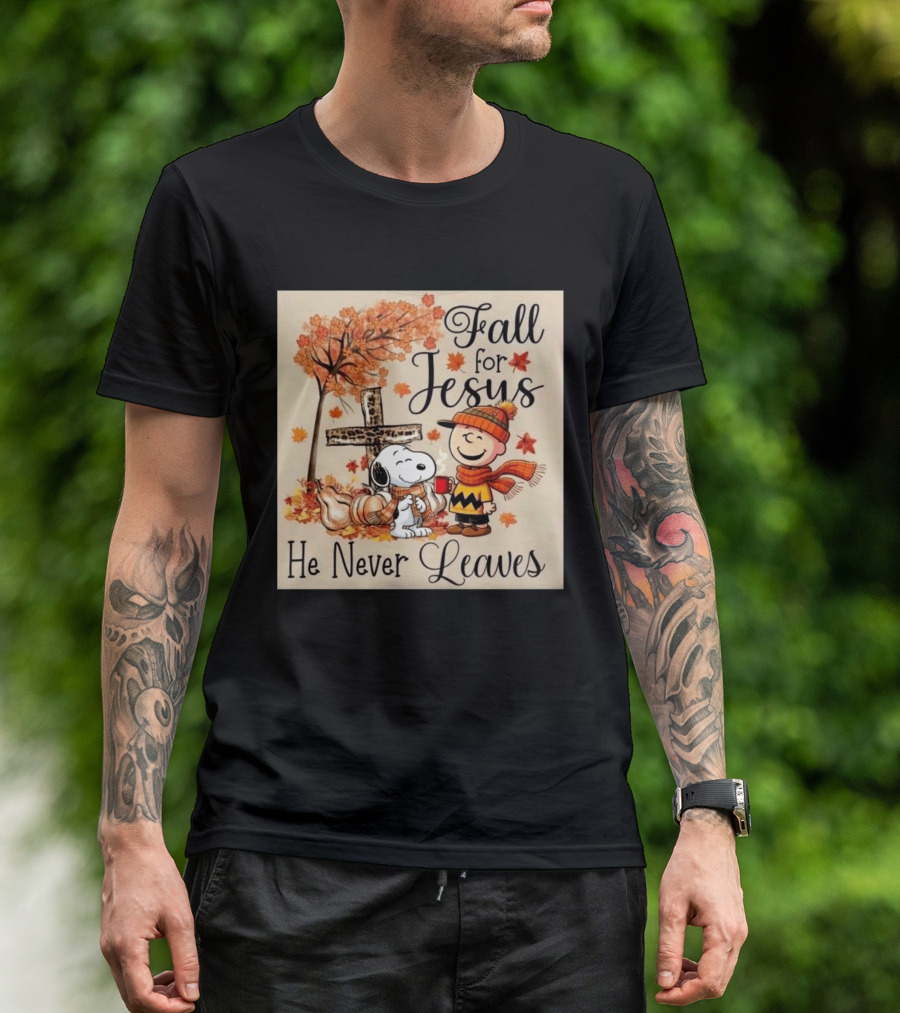 Charlie Brown Snoopy Fall For Jesus He Never Leaves Autumn Scene T-Shirt