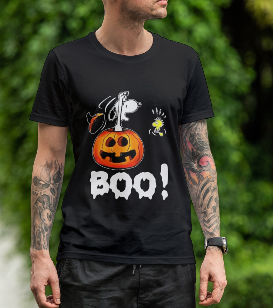 Snoopy Pumpkin Costume Woodstock Halloween BOO Peanuts T-Shirt
