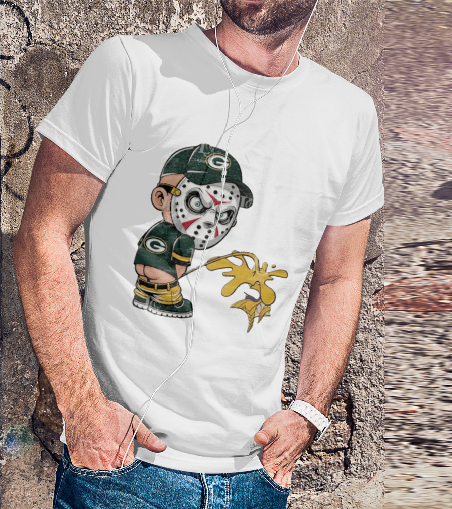 Green Bay Packers Jason Voorhees Piss On Minnesota Vikings Rivalry Humor T-Shirt