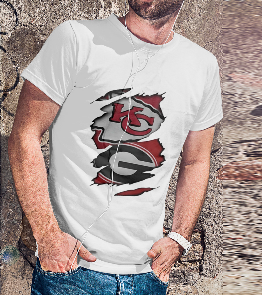 Kansas City Chiefs KC And Georgia Bulldogs G Torn Fabric T-Shirt