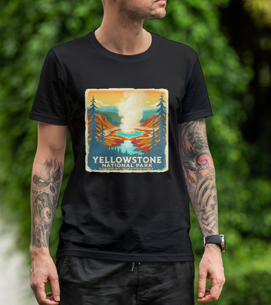Yellowstone National Park Established 1872 United States Of America T-Shirt