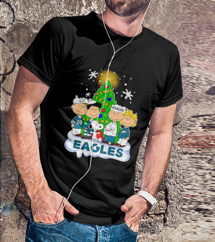 Peanuts Characters Christmas Tree Philadelphia Eagles T-Shirt