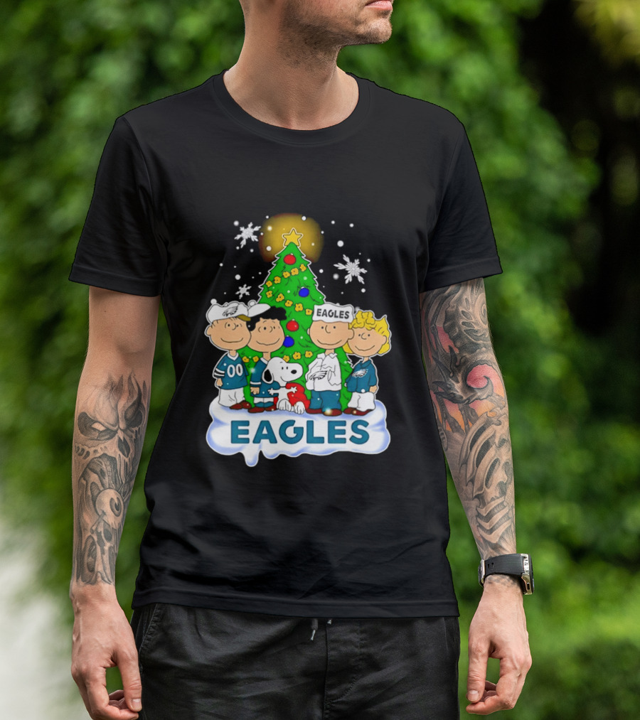 Peanuts Characters Christmas Tree Philadelphia Eagles T-Shirt
