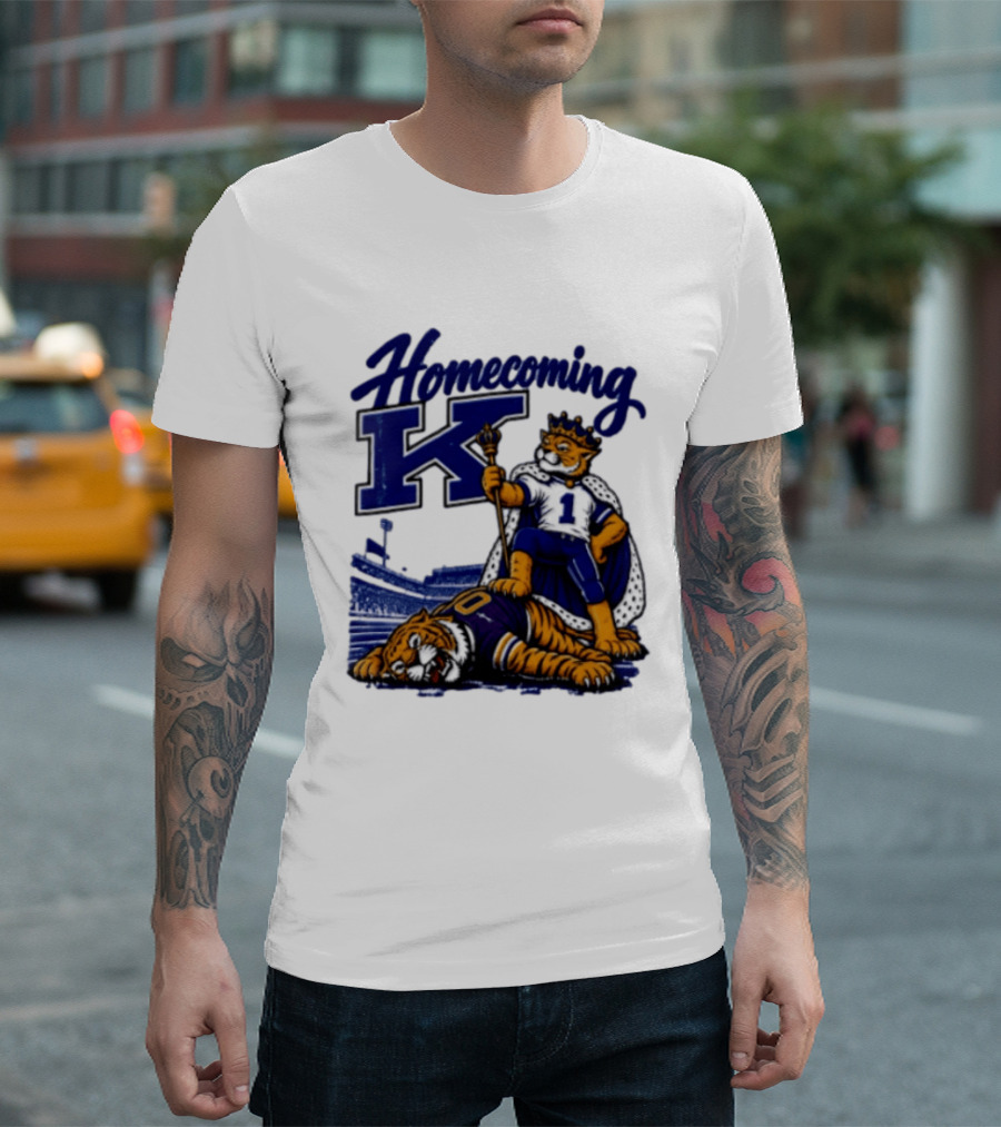Homecoming K Wildcat King Stands Over Defeated Tiger Stadium Scene T-Shirt
