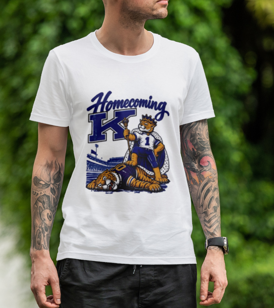 Homecoming K Wildcat King Stands Over Defeated Tiger Stadium Scene T-Shirt
