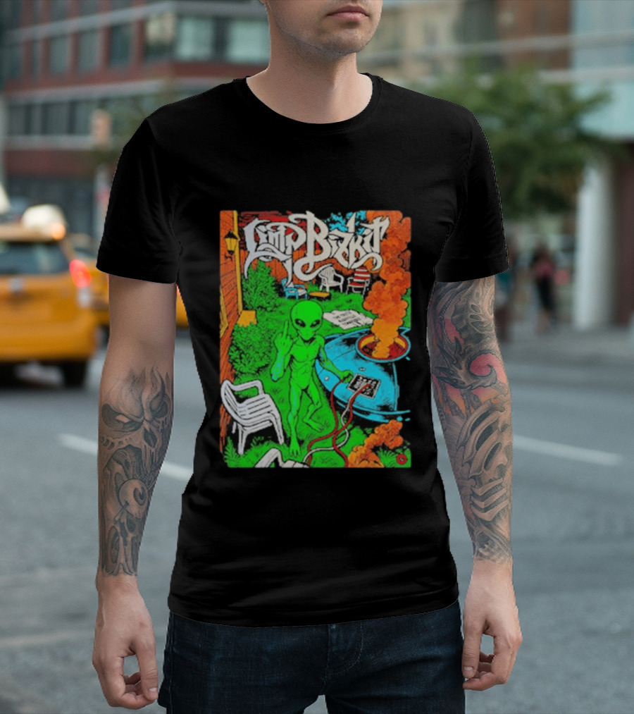 Limp Bizkit Alien Backyard Scene Nashville Tennessee The Truth October 11 And 12 2026 T-Shirt