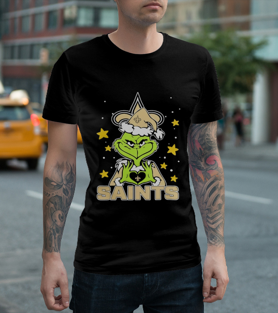 New Orleans Saints Grinch Heart Hands Christmas Holiday 2026 T-Shirt