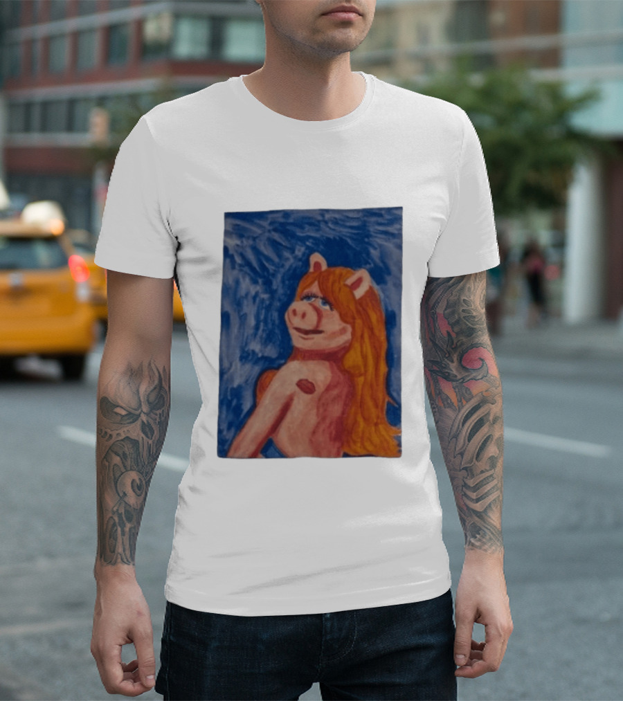 Miss Piggy Carpenter Painting The Muppets Miss Piggy Venus T-Shirt