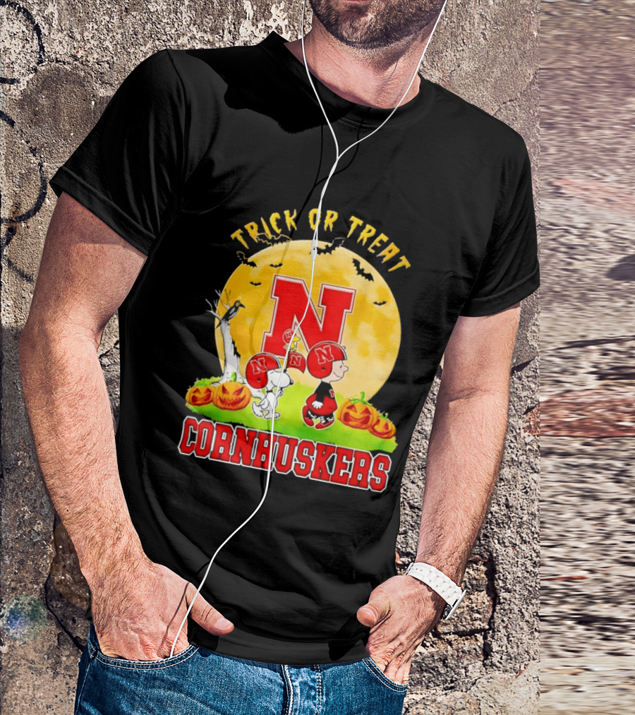 Nebraska Cornhuskers Trick Or Treat Halloween Charlie Brown Snoopy T-Shirt