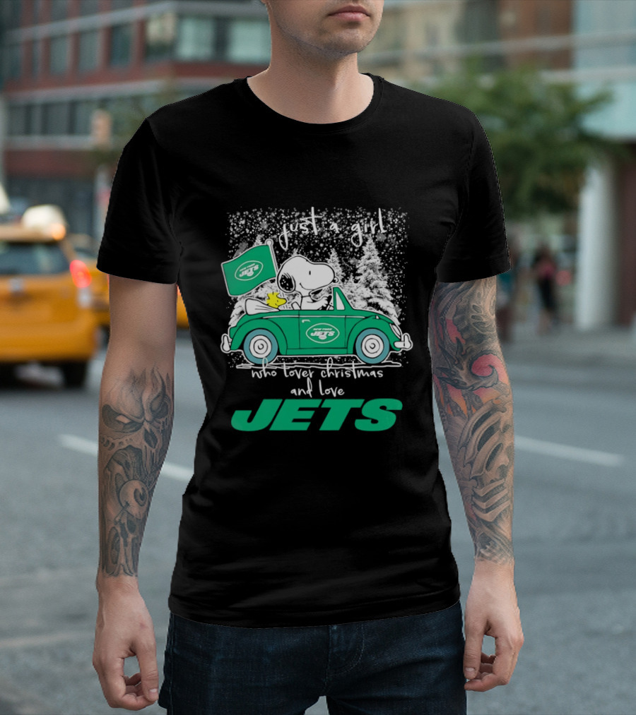 Snoopy Christmas New York Jets Fan In A Green Car With Snowflakes T-Shirt