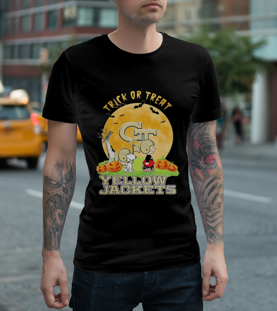 Georgia Tech Yellow Jackets X Charlie Brown And Snoopy Trick Or Treat Halloween T-Shirt