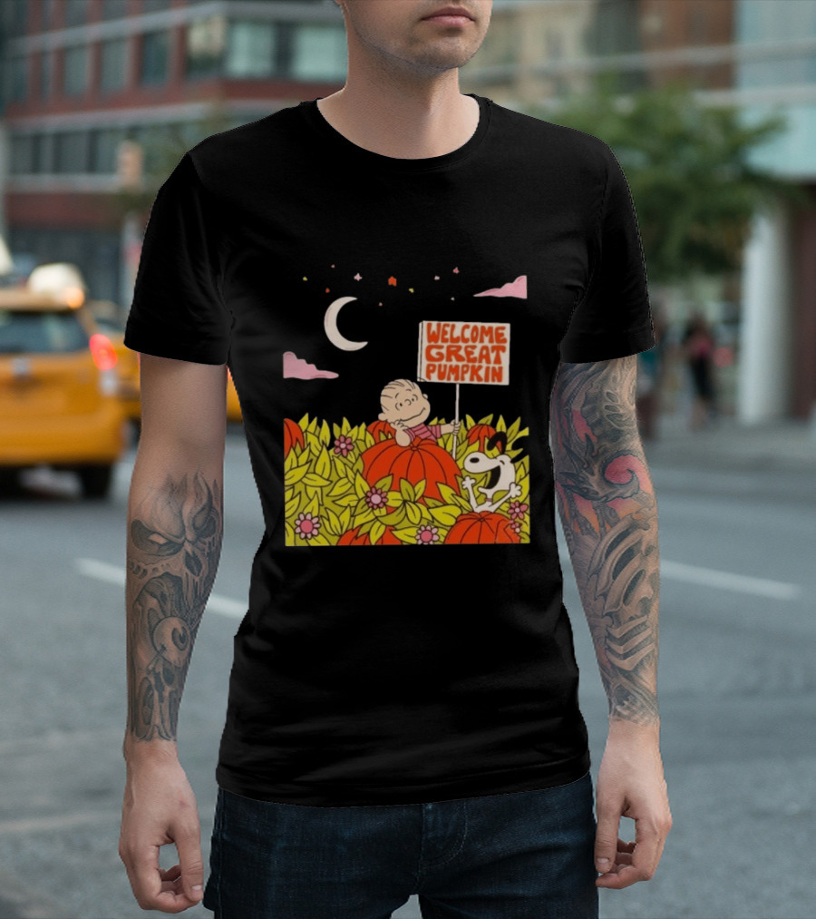 Linus And Snoopy Welcome Great Pumpkin Peanuts Moonlit Patch T-Shirt