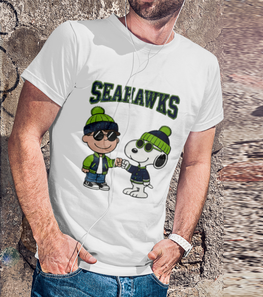 Seattle Seahawks Charlie Brown Snoopy Fist Bump Fan Gear T-Shirt