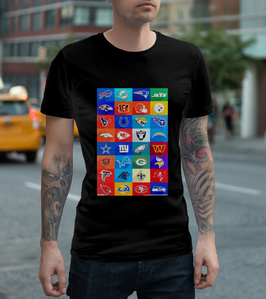 NFL Teams 32 Logos Grid Buffalo Rams Giants Packers 49ers Seahawks T-Shirt