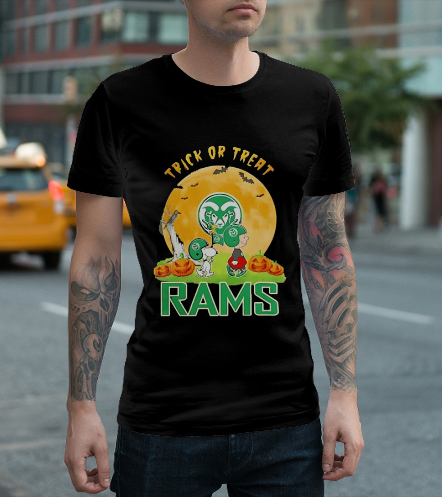 Snoopy Charlie Brown Woodstock Colorado State Rams Trick Or Treat Halloween Moon T-Shirt