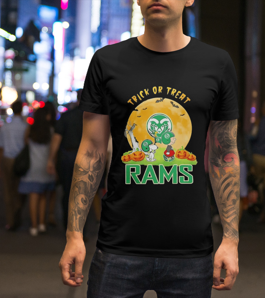 Snoopy Charlie Brown Woodstock Colorado State Rams Trick Or Treat Halloween Moon T-Shirt