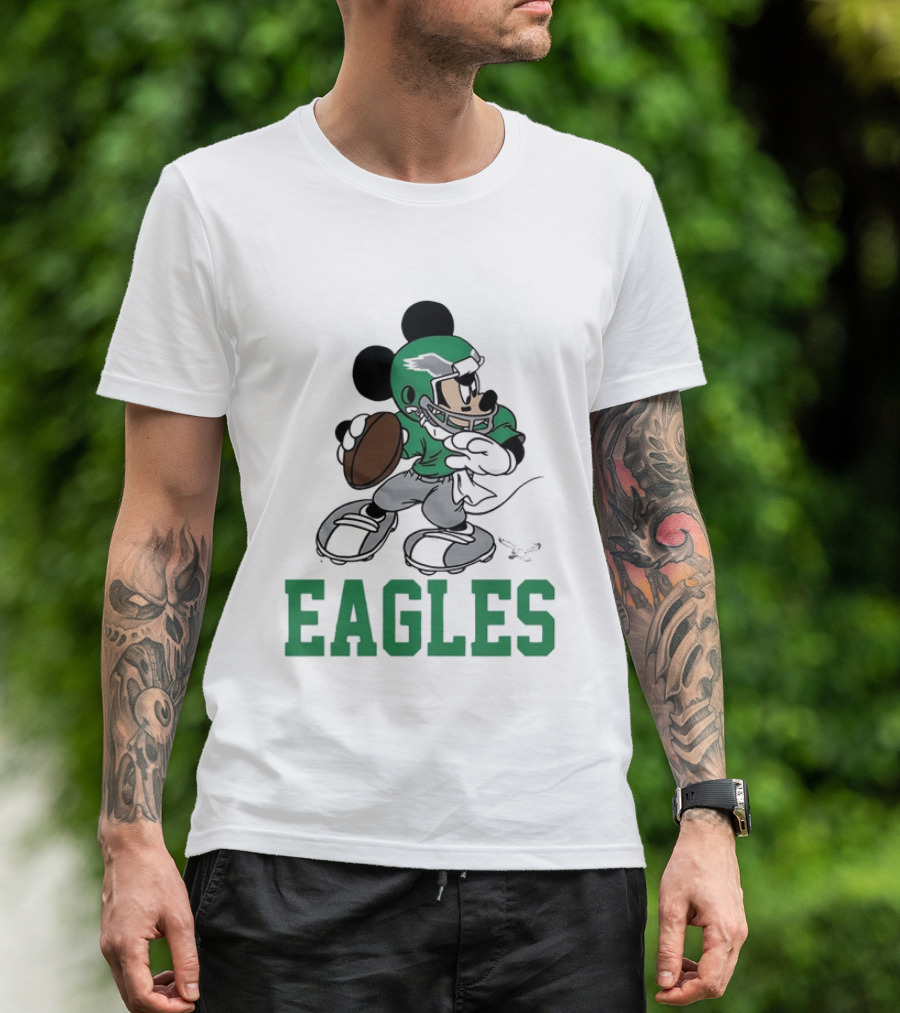 Philadelphia Eagles Mickey Mouse Football Player Eagles T-Shirt