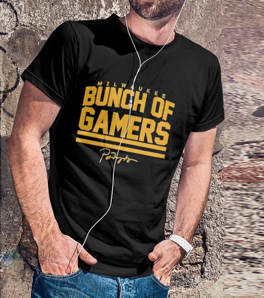 Milwaukee Bunch Of Gamers Baseball Players T-Shirt