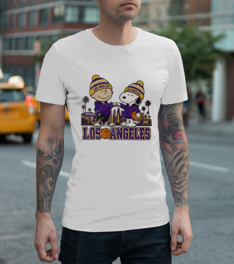 Los Angeles Charlie Brown Snoopy Basketball Fans Skyline Vintage Lakers T-Shirt