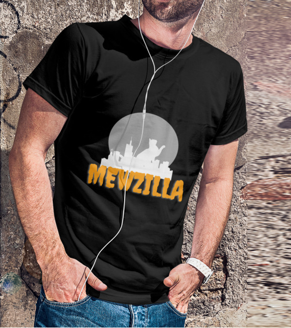 Mewzilla Cat Silhouette Over City Skyline Full Moon T-Shirt