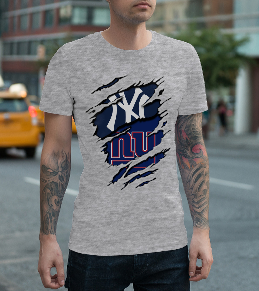 Yankees NY Giants Torn Logo Crossover T-Shirt