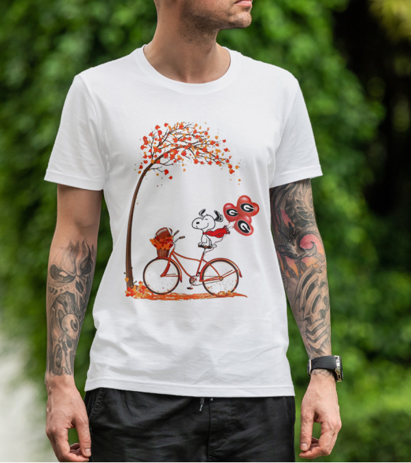 Snoopy Georgia Football Fall Bicycle Balloons T-Shirt