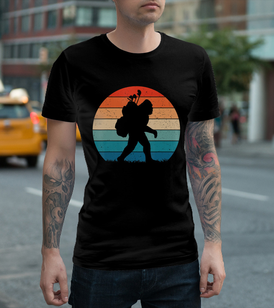 Bigfoot Sasquatch Playing Golf Retro Vintage T-Shirt