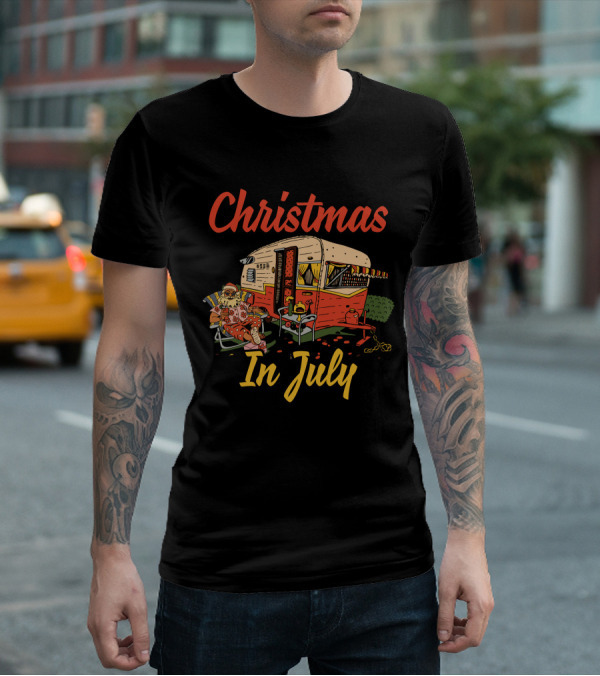 Christmas In July Festival Camping Fun With Santa In Caravan T-Shirt