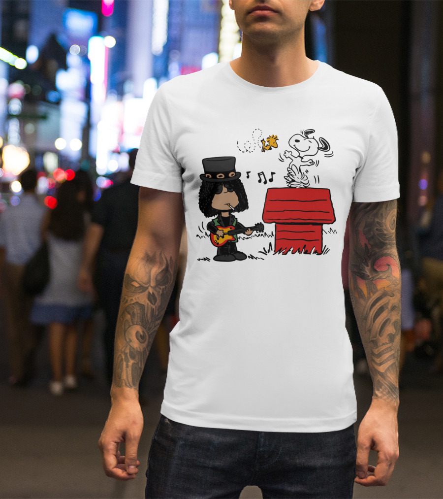 Slash Style Guitarist With Snoopy And Woodstock Playing Music T-Shirt