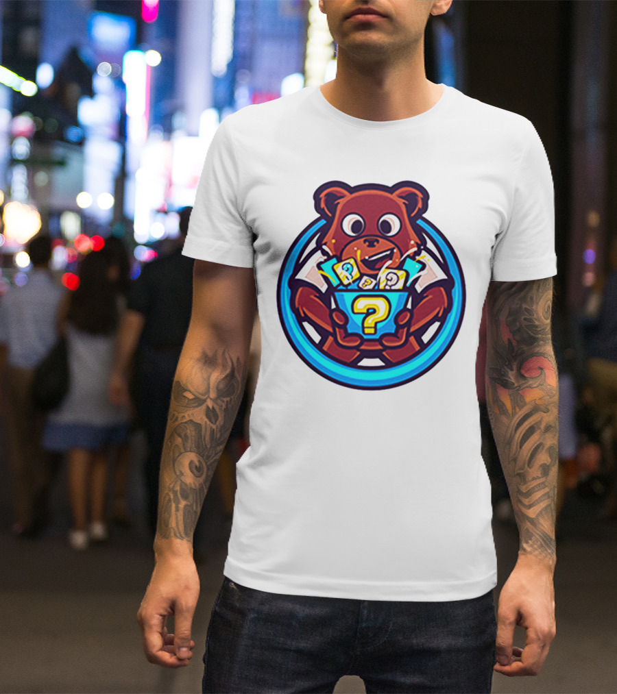 Der Merch Bear Holding Mystery Question Mark Box T-Shirt