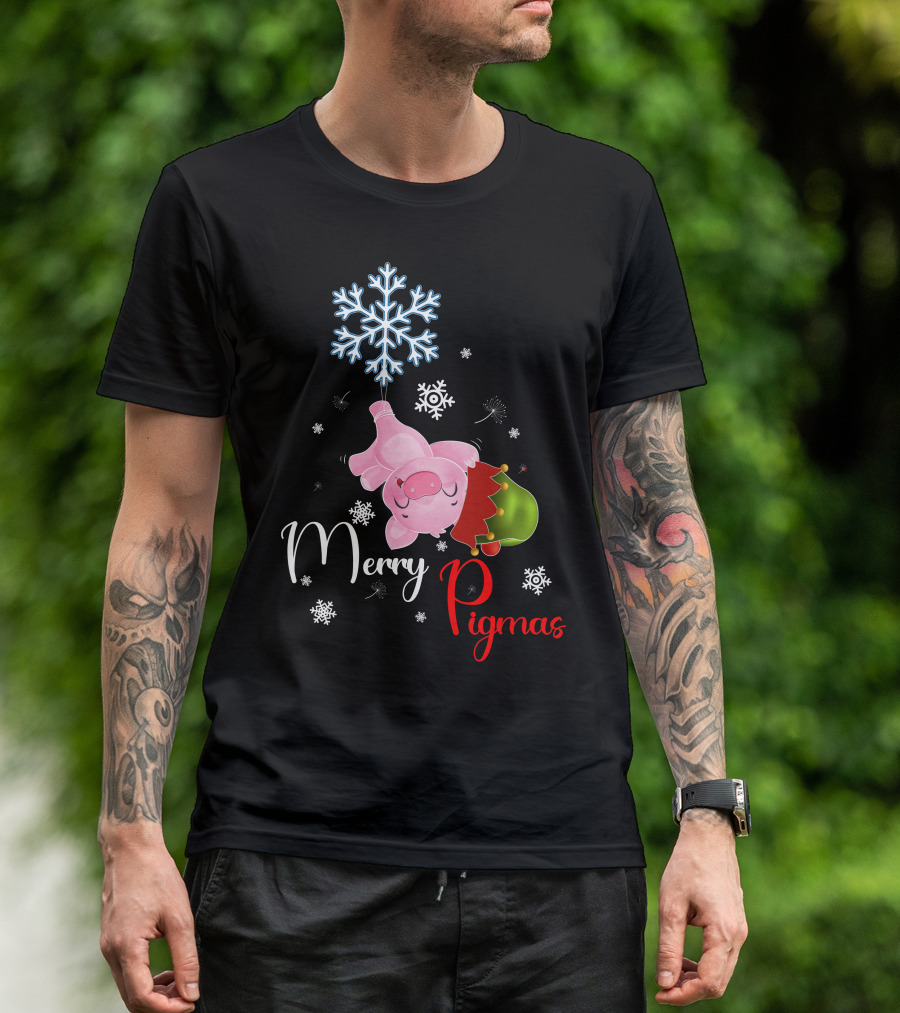 Merry Pigmas Pig Hanging From Snowflake With Santa Hat And Snowflakes T-Shirt
