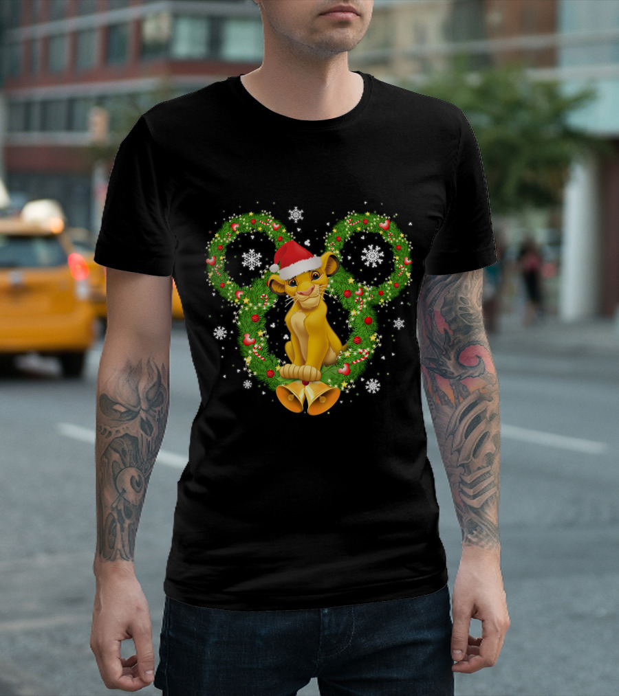Simba Christmas Wreath With Santa Hat And Snowflakes T-Shirt